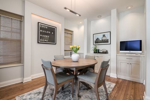 Tiny photo for 620 Sheridan Square #1, Evanston, IL 60202 (MLS # 12578360)