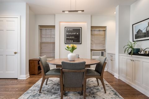 Tiny photo for 620 Sheridan Square #1, Evanston, IL 60202 (MLS # 12578360)