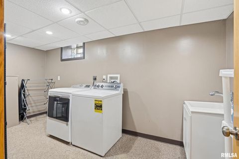 Tiny photo for 508 3RD Street, Durant, IA 52747 (MLS # QC4269278)