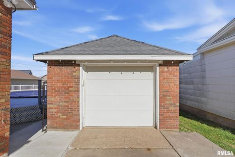 Tiny photo for 508 3RD Street, Durant, IA 52747 (MLS # QC4269278)