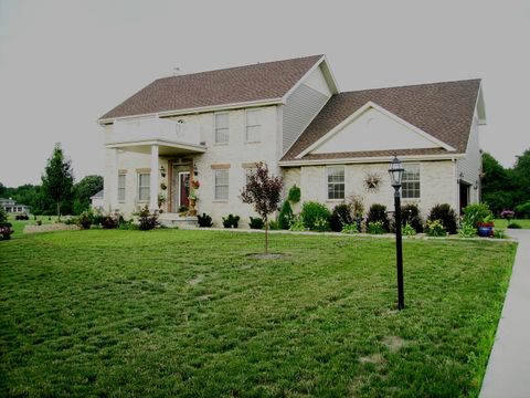 Tiny photo for 1425 Shorewood Drive, St. Anne, IL 60964 (MLS # 12393839)