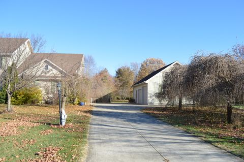 Tiny photo for 1425 Shorewood Drive, St. Anne, IL 60964 (MLS # 12393839)