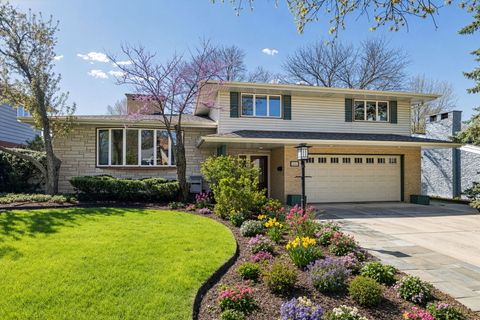 Tiny photo for 505 50th Place, Western Springs, IL 60558 (MLS # 12618585)