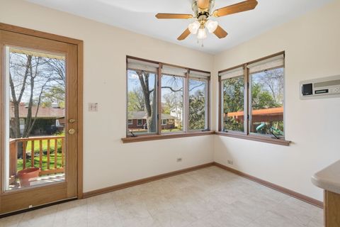 Tiny photo for 505 50th Place, Western Springs, IL 60558 (MLS # 12618585)