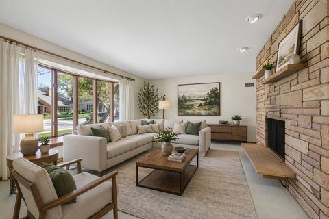 Tiny photo for 505 50th Place, Western Springs, IL 60558 (MLS # 12618585)