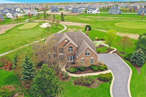 13 Somerset Hills Court Hawthorn Woods IL 60047