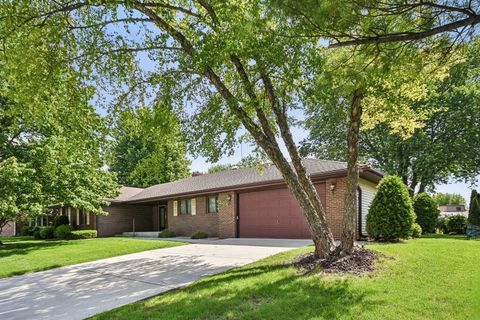 Tiny photo for 204 Carriage Drive, Morris, IL 60450 (MLS # 12646365)