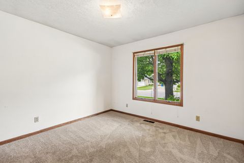 Tiny photo for 204 Carriage Drive, Morris, IL 60450 (MLS # 12646365)