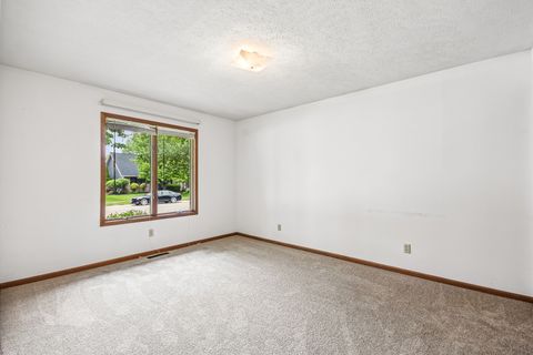 Tiny photo for 204 Carriage Drive, Morris, IL 60450 (MLS # 12646365)