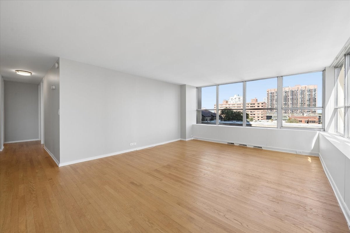 655 W Irving Park Road 502