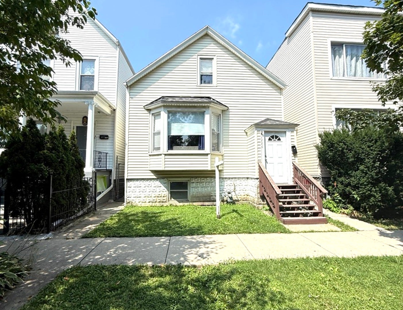 1226 S 49th Court