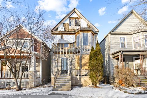 Tiny photo for 1904 W Berwyn Avenue, Chicago, IL 60640 (MLS # 12582087)