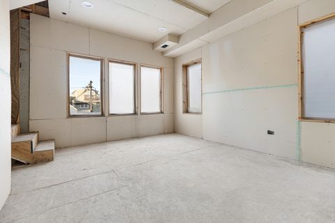 Tiny photo for 1904 W Berwyn Avenue, Chicago, IL 60640 (MLS # 12582087)