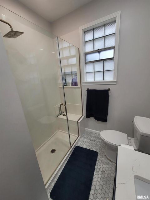 Tiny photo for 235 N INDIANA Avenue, Salem, IL 62881 (MLS # EB460277)