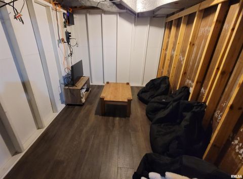 Tiny photo for 235 N INDIANA Avenue, Salem, IL 62881 (MLS # EB460277)