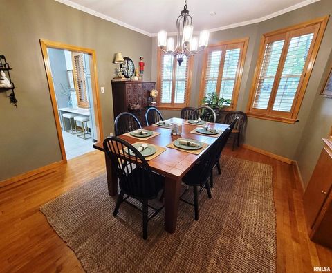 Tiny photo for 235 N INDIANA Avenue, Salem, IL 62881 (MLS # EB460277)