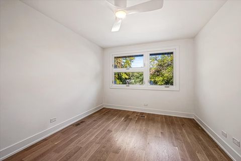 Tiny photo for 1077 Green Bay Road, Glencoe, IL 60022 (MLS # 12505588)