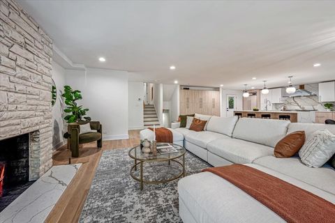 Tiny photo for 1077 Green Bay Road, Glencoe, IL 60022 (MLS # 12505588)