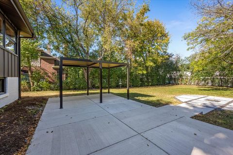 Tiny photo for 1077 Green Bay Road, Glencoe, IL 60022 (MLS # 12505588)