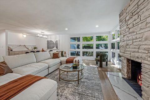 Tiny photo for 1077 Green Bay Road, Glencoe, IL 60022 (MLS # 12505588)