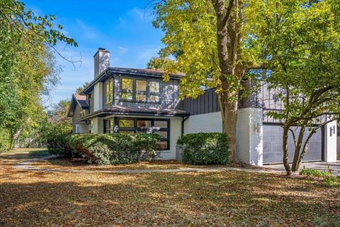 Photo of 1077 Green Bay Road, Glencoe, IL 60022 (MLS # 12505588)