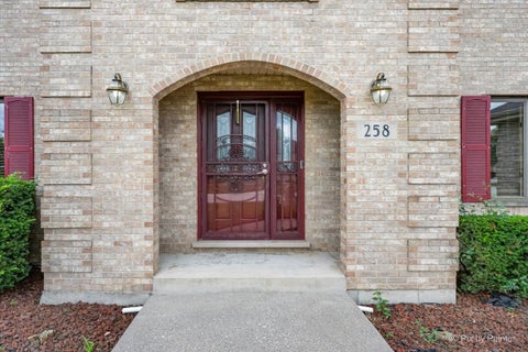 Tiny photo for 258 Cove Drive, Flossmoor, IL 60422 (MLS # 12705236)