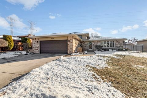 Photo of 8035 Anne Drive, Orland Park, IL 60462 (MLS # 12534267)