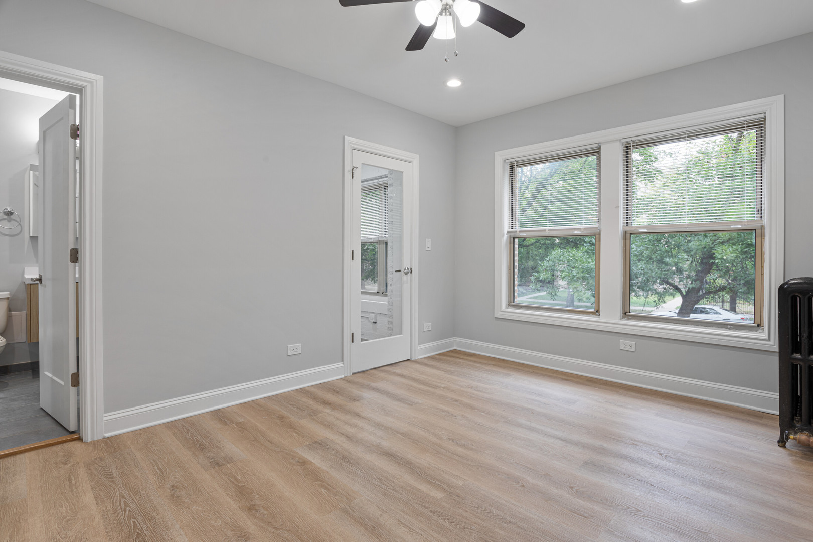 1627 W Chase Avenue 1B