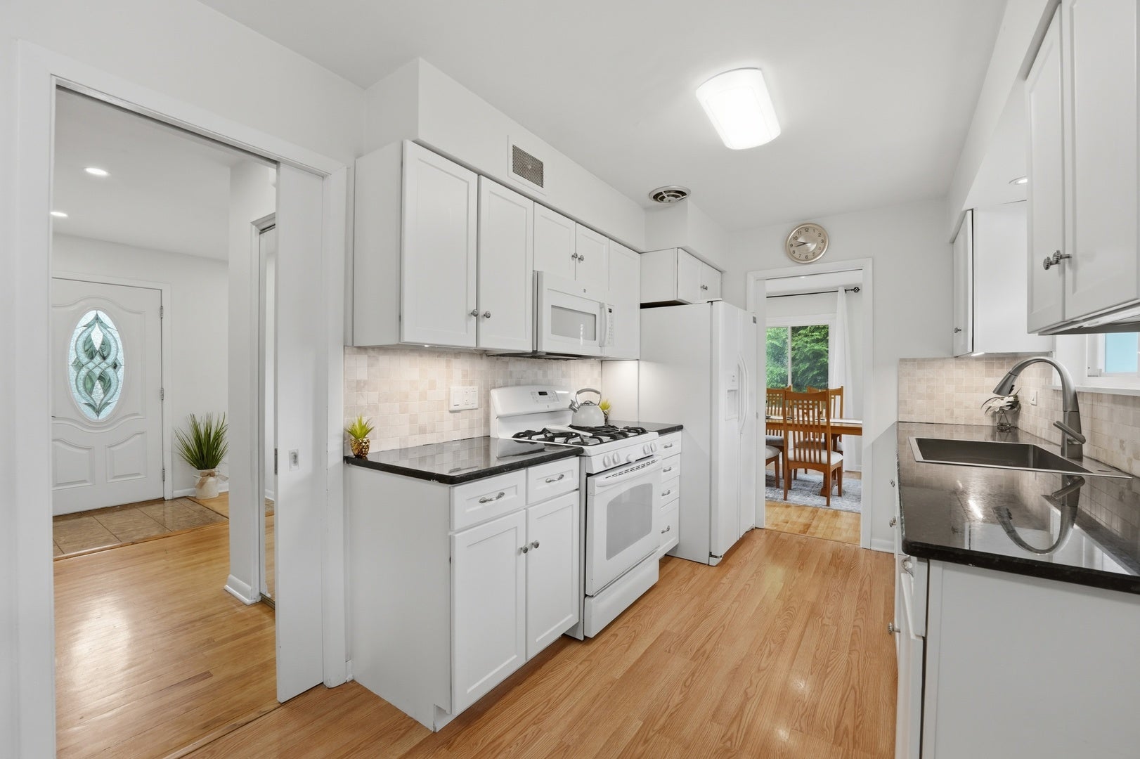 5 S Waterman Avenue