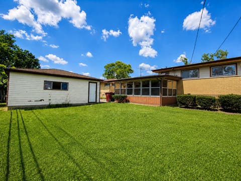 Tiny photo for 64 Peyton Drive, Chicago Heights, IL 60411 (MLS # 12727949)