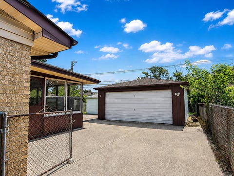 Tiny photo for 64 Peyton Drive, Chicago Heights, IL 60411 (MLS # 12727949)