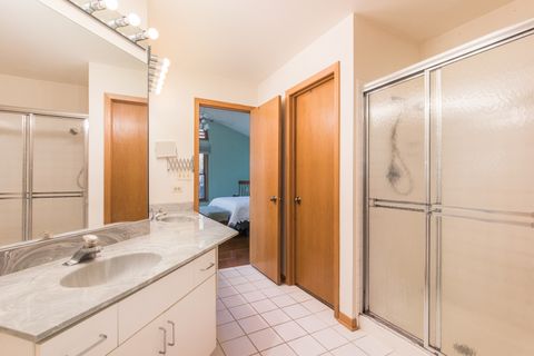 Tiny photo for 1956 N Lake Arlington Drive, Arlington Heights, IL 60004 (MLS # 12497172)