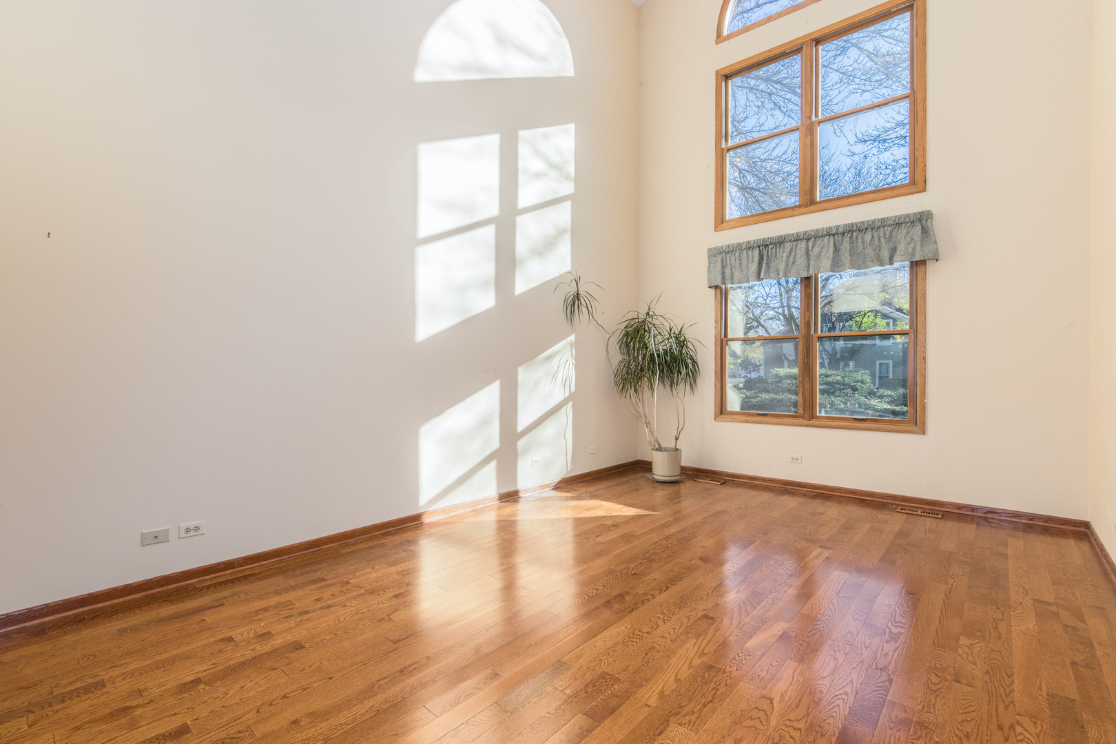 1956 N Lake Arlington Drive