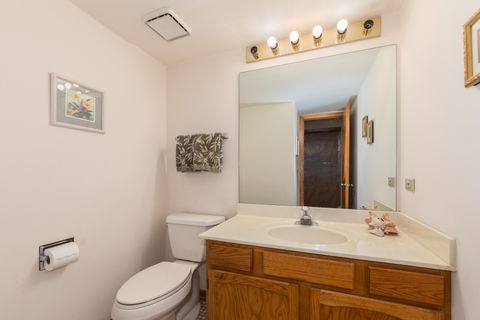 Tiny photo for 1956 N Lake Arlington Drive, Arlington Heights, IL 60004 (MLS # 12497172)