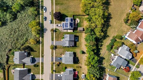 Tiny photo for 66 W Lindsay Drive, Round Lake Beach, IL 60073 (MLS # 12476081)