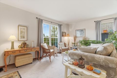 Tiny photo for 66 W Lindsay Drive, Round Lake Beach, IL 60073 (MLS # 12476081)