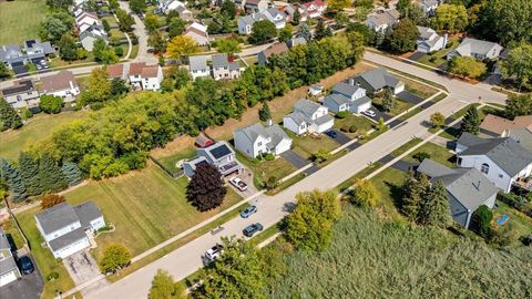 Tiny photo for 66 W Lindsay Drive, Round Lake Beach, IL 60073 (MLS # 12476081)