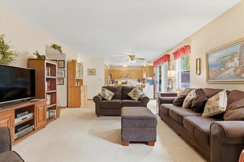 Tiny photo for 66 W Lindsay Drive, Round Lake Beach, IL 60073 (MLS # 12476081)