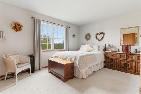 Tiny photo for 66 W Lindsay Drive, Round Lake Beach, IL 60073 (MLS # 12476081)