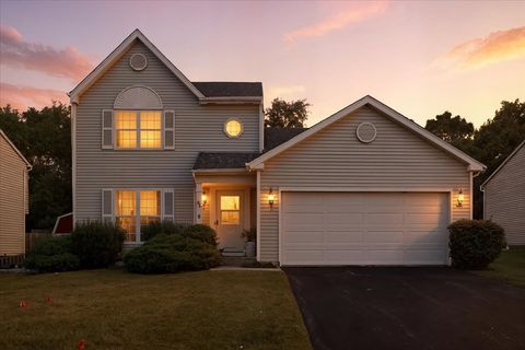 Tiny photo for 66 W Lindsay Drive, Round Lake Beach, IL 60073 (MLS # 12476081)