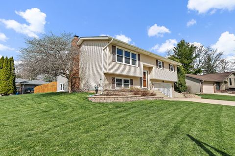 Tiny photo for 47 Lockman Circle, Elgin, IL 60123 (MLS # 12597495)