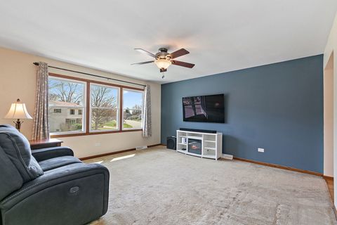Tiny photo for 47 Lockman Circle, Elgin, IL 60123 (MLS # 12597495)