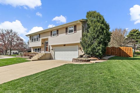 Tiny photo for 47 Lockman Circle, Elgin, IL 60123 (MLS # 12597495)
