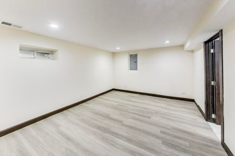 Tiny photo for 6544 N Albany Avenue, Chicago, IL 60645 (MLS # 12462471)