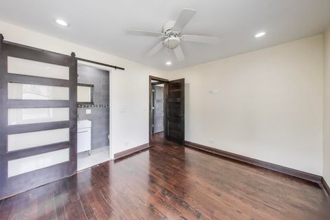 Tiny photo for 6544 N Albany Avenue, Chicago, IL 60645 (MLS # 12462471)