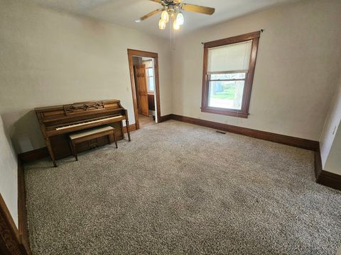 Tiny photo for 602 NE 2nd Street, Aledo, IL 61231 (MLS # 12623120)