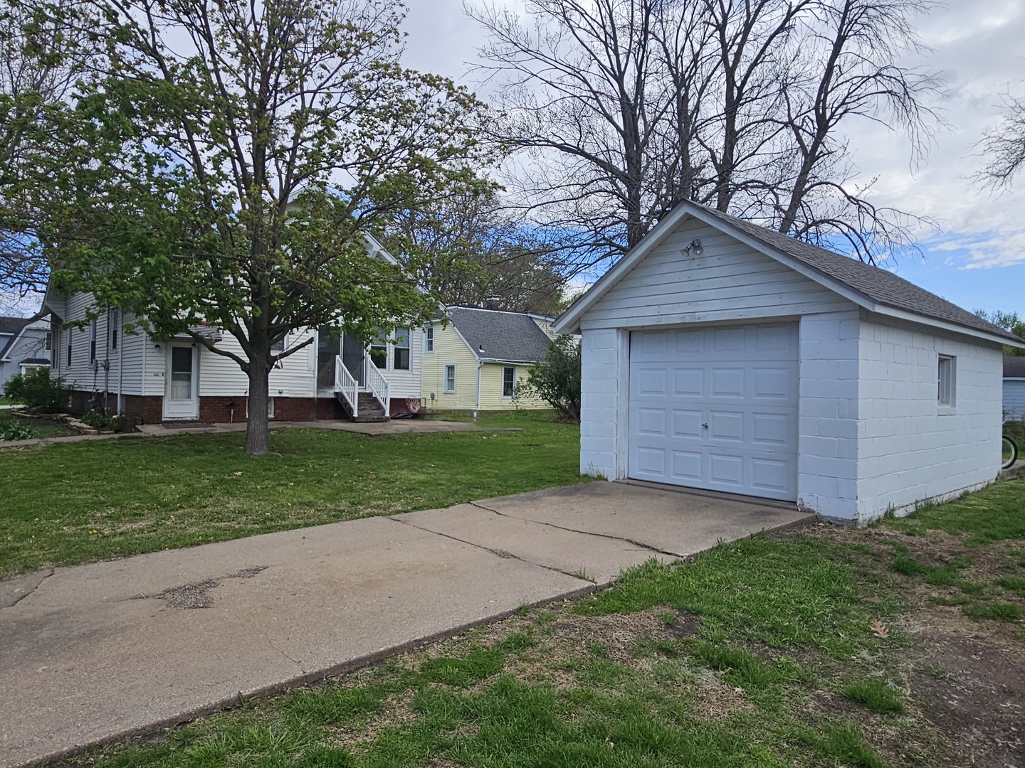 602 NE 2nd Street