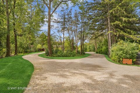 1266 Winwood Drive Lake Forest IL 60045