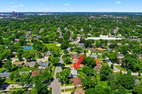Tiny photo for 372 Clearmont Drive, Elk Grove Village, IL 60007 (MLS # 12696192)