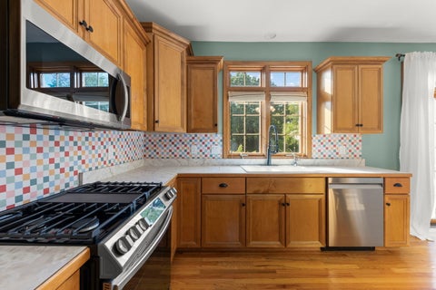 Tiny photo for 918 Elm Street, Sugar Grove, IL 60554 (MLS # 12766091)